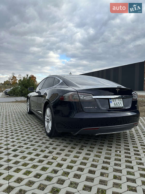 Ліфтбек Tesla Model S 2014 в Хмельницькому