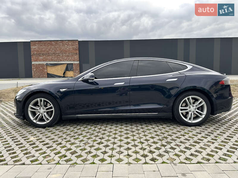 Ліфтбек Tesla Model S 2014 в Хмельницькому