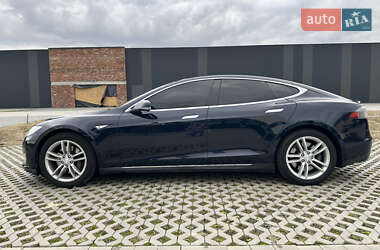 Лифтбек Tesla Model S 2014 в 