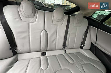 Лифтбек Tesla Model S 2014 в 
