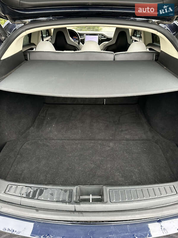 Ліфтбек Tesla Model S 2014 в Хмельницькому