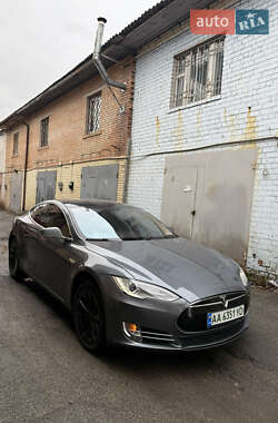 Ліфтбек Tesla Model S 2013 в Києві