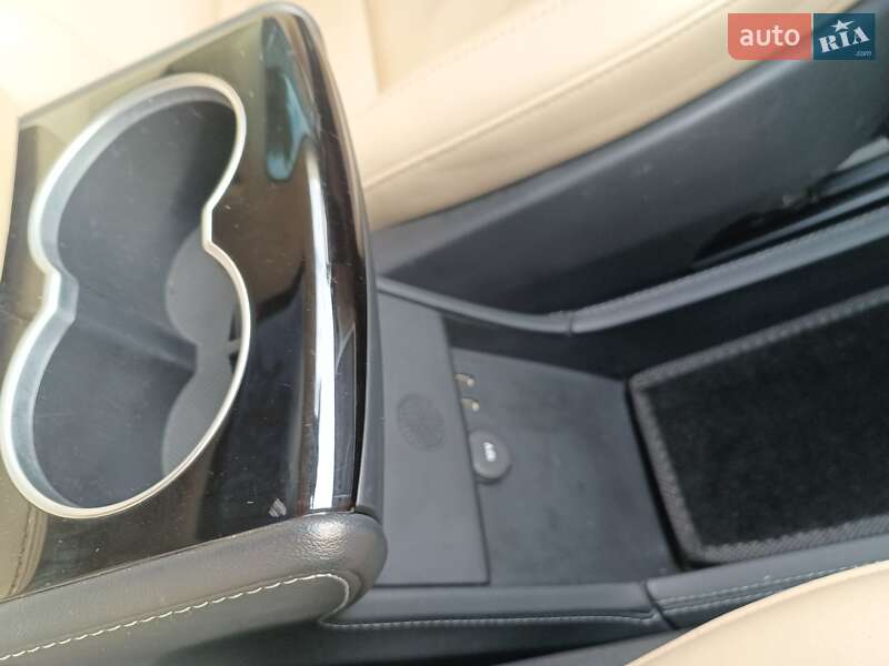 Лифтбек Tesla Model S 2015 в Ровно фото 14 Лифтбек Tesla Model S 2015 в Ровно
