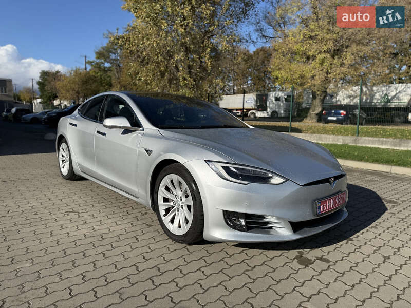 Tesla Model S 2017