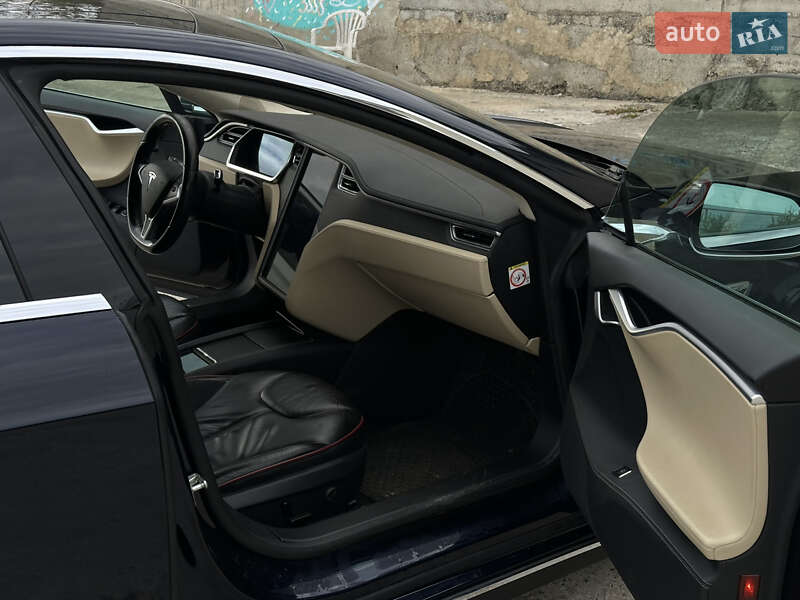 Лифтбек Tesla Model S 2013 в Одессе