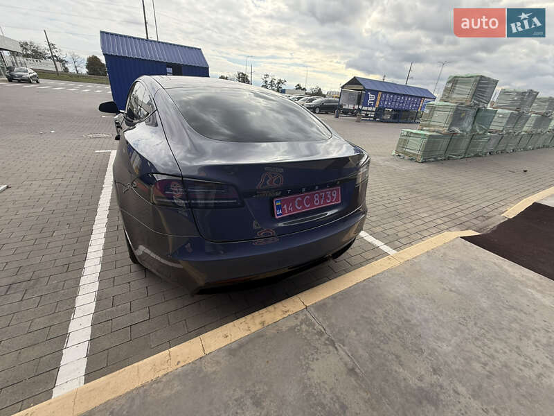 Ліфтбек Tesla Model S 2023 в Одесі