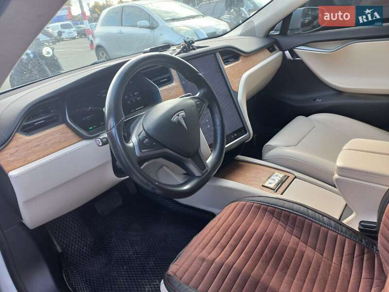 Лифтбек Tesla Model S 2019 в Одессе