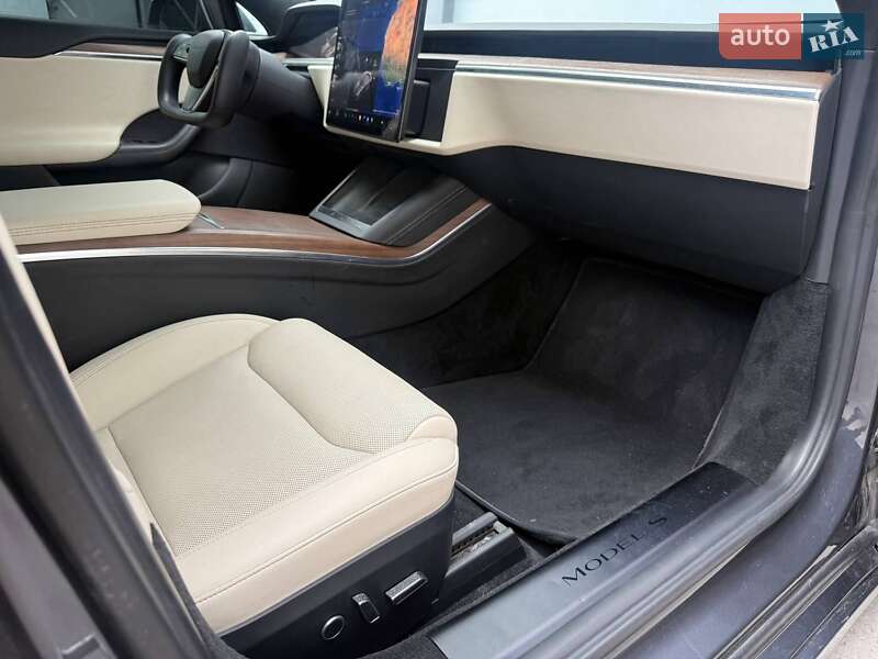 Лифтбек Tesla Model S 2022 в Днепре
