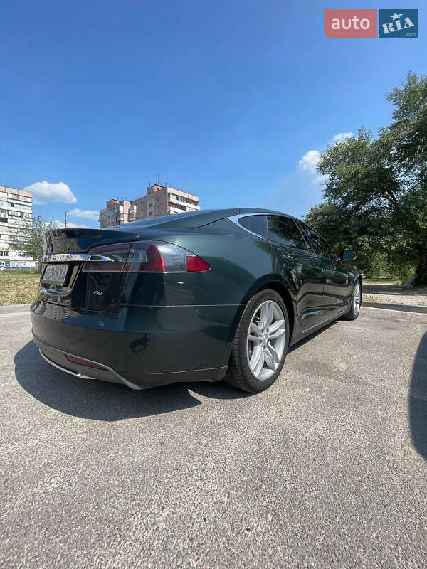 Ліфтбек Tesla Model S 2014 в Запоріжжі фото 9 Ліфтбек Tesla Model S 2014 в Запоріжжі