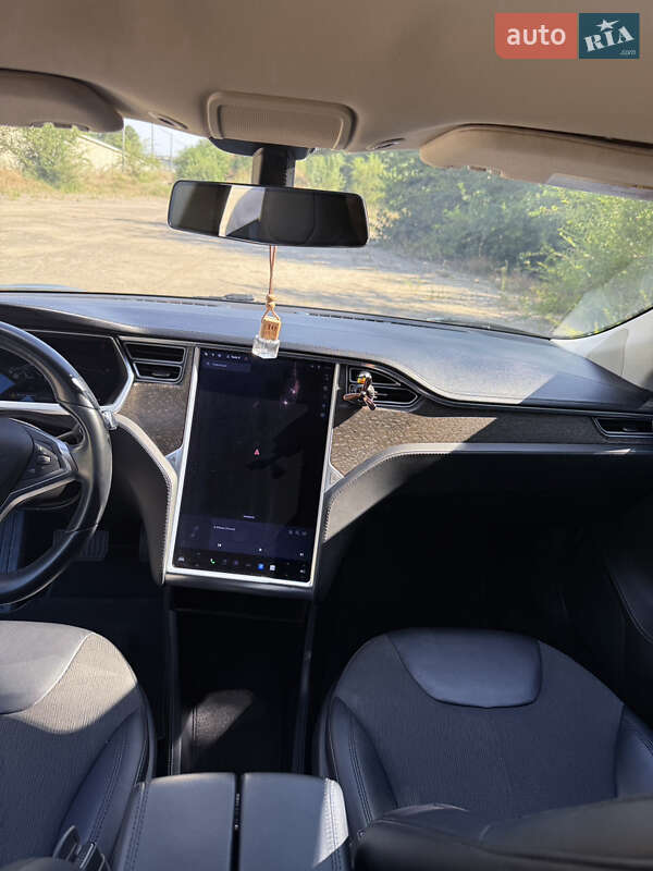 Ліфтбек Tesla Model S 2014 в Запоріжжі фото 18 Ліфтбек Tesla Model S 2014 в Запоріжжі