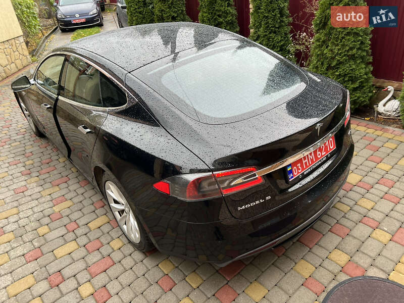 Лифтбек Tesla Model S 2015 в Львове фото 36 Лифтбек Tesla Model S 2015 в Львове