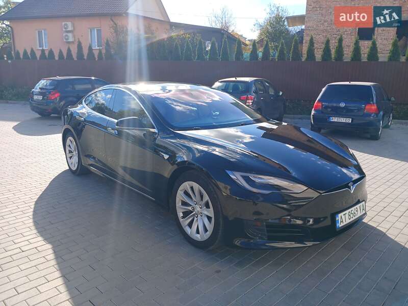 Ліфтбек Tesla Model S 2017 в Івано-Франківську фото 5 Ліфтбек Tesla Model S 2017 в Івано-Франківську