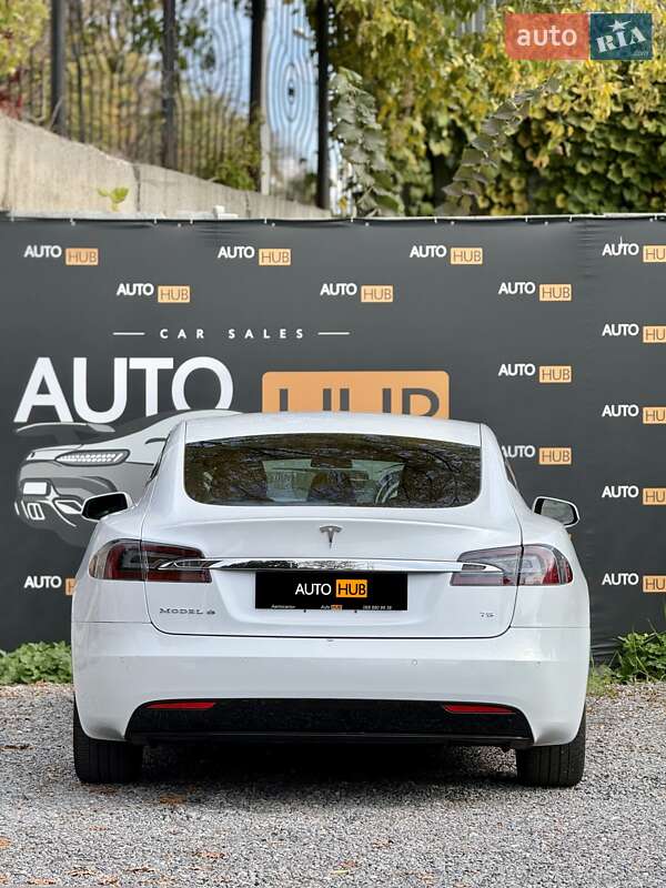 Лифтбек Tesla Model S 2017 в Харькове фото 6 Лифтбек Tesla Model S 2017 в Харькове