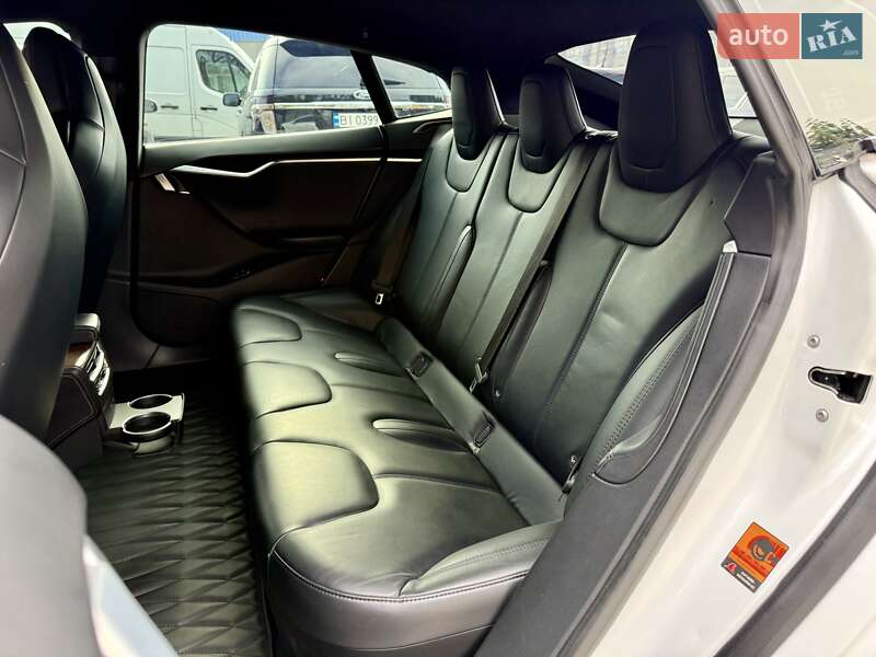 Лифтбек Tesla Model S 2017 в Харькове фото 9 Лифтбек Tesla Model S 2017 в Харькове