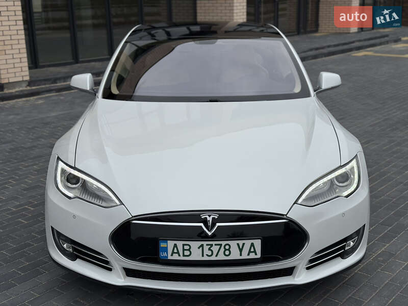 Ліфтбек Tesla Model S 2013 в Вінниці фото 11 Ліфтбек Tesla Model S 2013 в Вінниці