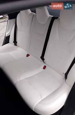 Лифтбек Tesla Model S 2020 в Ивано-Франковске