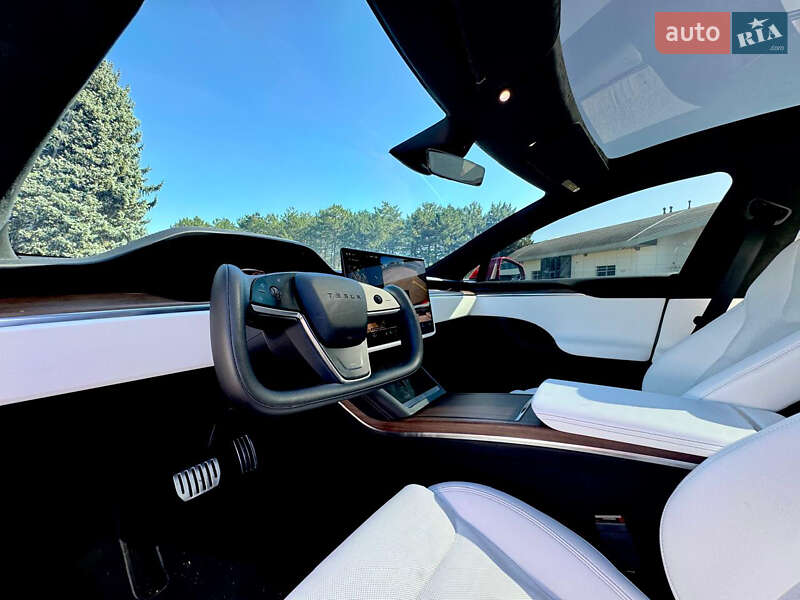 Ліфтбек Tesla Model S 2023 в Запоріжжі