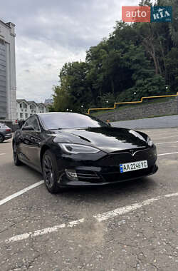 Лифтбек Tesla Model S 2020 в 