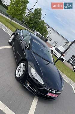 Ліфтбек Tesla Model S 2013 в 