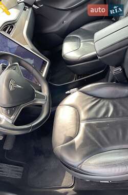 Ліфтбек Tesla Model S 2013 в 