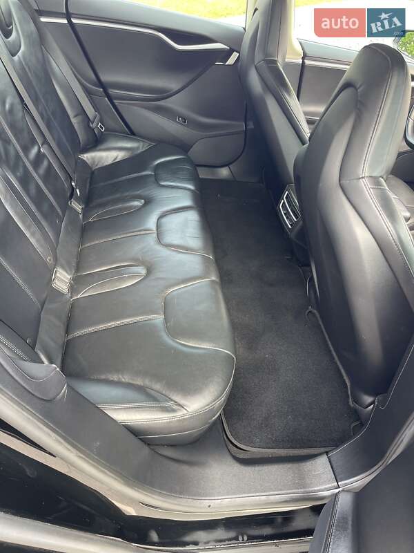 Ліфтбек Tesla Model S 2013 в Мукачевому фото 34 Ліфтбек Tesla Model S 2013 в Мукачевому