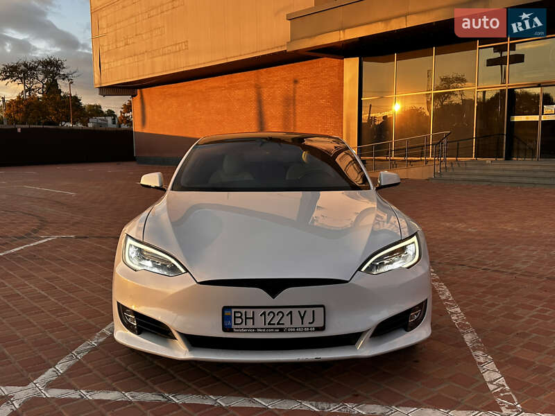 Ліфтбек Tesla Model S 2020 в Одесі фото 5 Ліфтбек Tesla Model S 2020 в Одесі