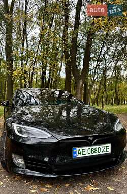 Ліфтбек Tesla Model S 2018 в Дніпрі
