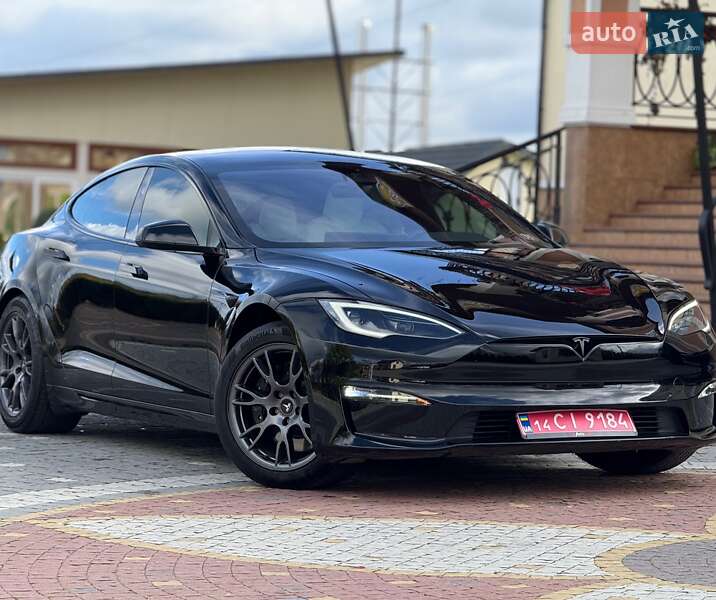 Лифтбек Tesla Model S 2024 в Дрогобыче