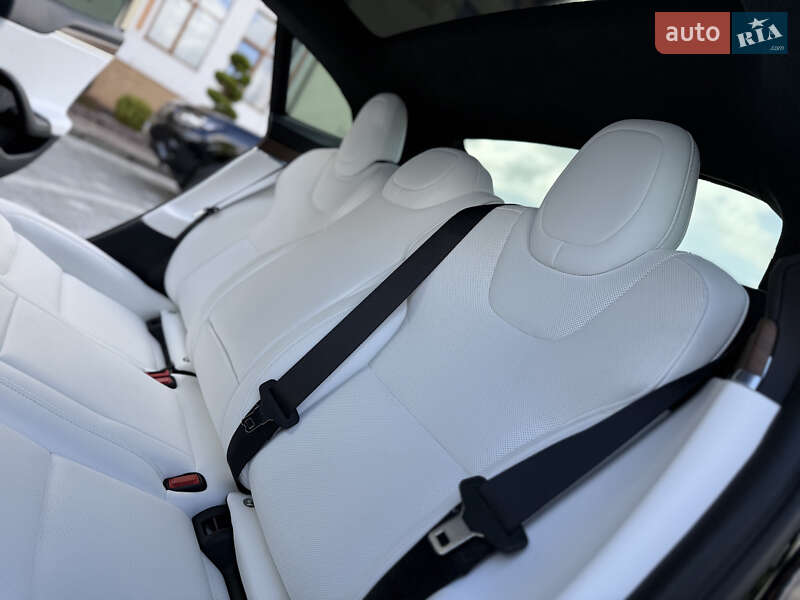 Лифтбек Tesla Model S 2024 в Дрогобыче