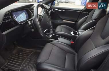 Лифтбек Tesla Model S 2017 в Киеве
