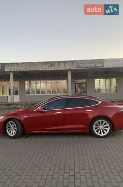 Лифтбек Tesla Model S 2016 в 