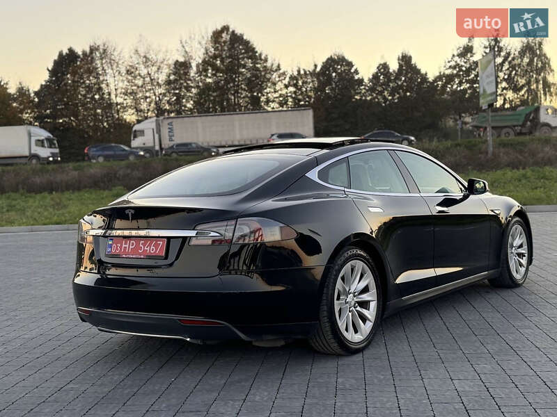 Ліфтбек Tesla Model S 2014 в Львові фото 3 Ліфтбек Tesla Model S 2014 в Львові