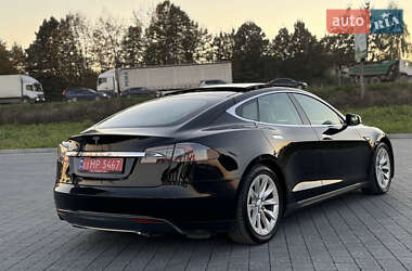 Лифтбек Tesla Model S 2014 в 