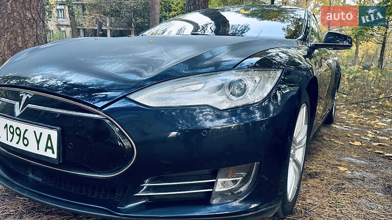 Ліфтбек Tesla Model S 2014 в Києві фото 4 Ліфтбек Tesla Model S 2014 в Києві