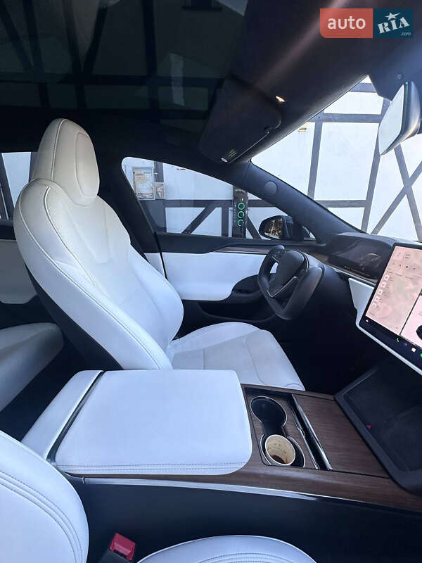 Лифтбек Tesla Model S 2022 в Бережанах