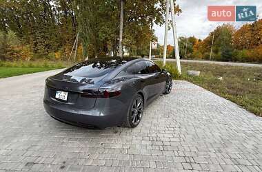 Лифтбек Tesla Model S 2018 в Виннице