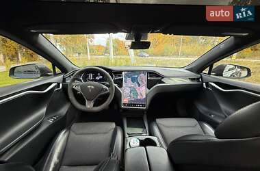 Лифтбек Tesla Model S 2018 в Виннице