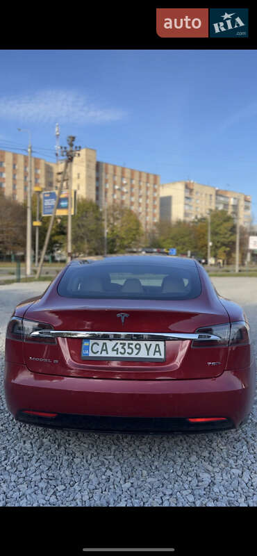 Ліфтбек Tesla Model S 2017 в Чернівцях фото 9 Ліфтбек Tesla Model S 2017 в Чернівцях