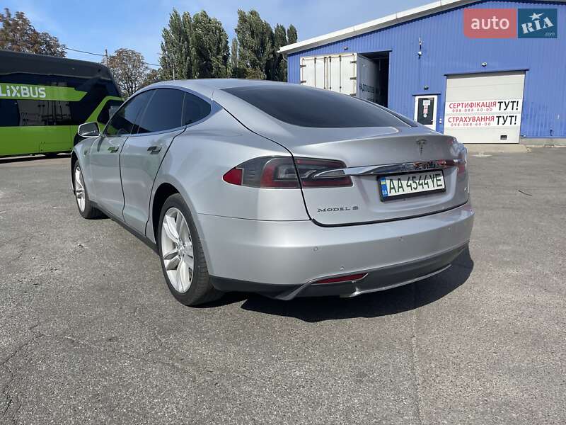 Ліфтбек Tesla Model S 2013 в Києві фото 11 Ліфтбек Tesla Model S 2013 в Києві