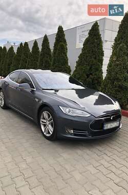 Лифтбек Tesla Model S 2014 в Николаеве