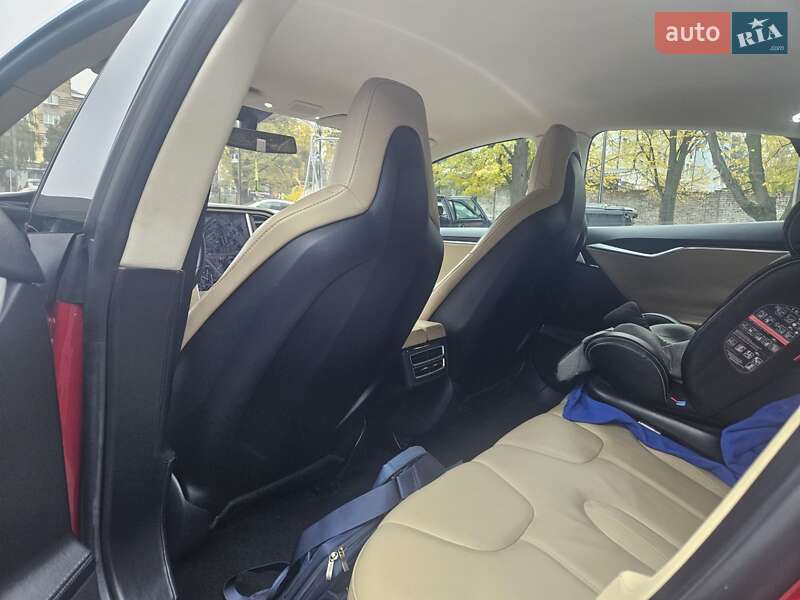 Ліфтбек Tesla Model S 2013 в Рівному фото 15 Ліфтбек Tesla Model S 2013 в Рівному