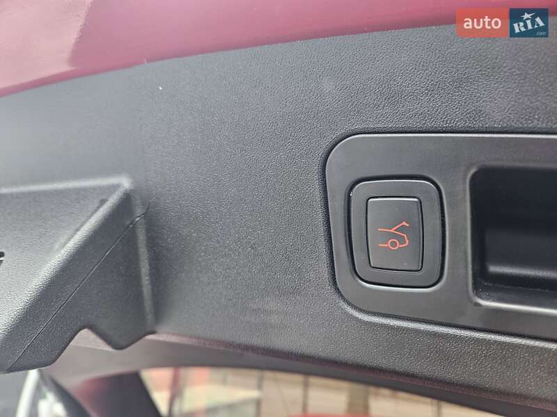 Ліфтбек Tesla Model S 2013 в Рівному фото 23 Ліфтбек Tesla Model S 2013 в Рівному