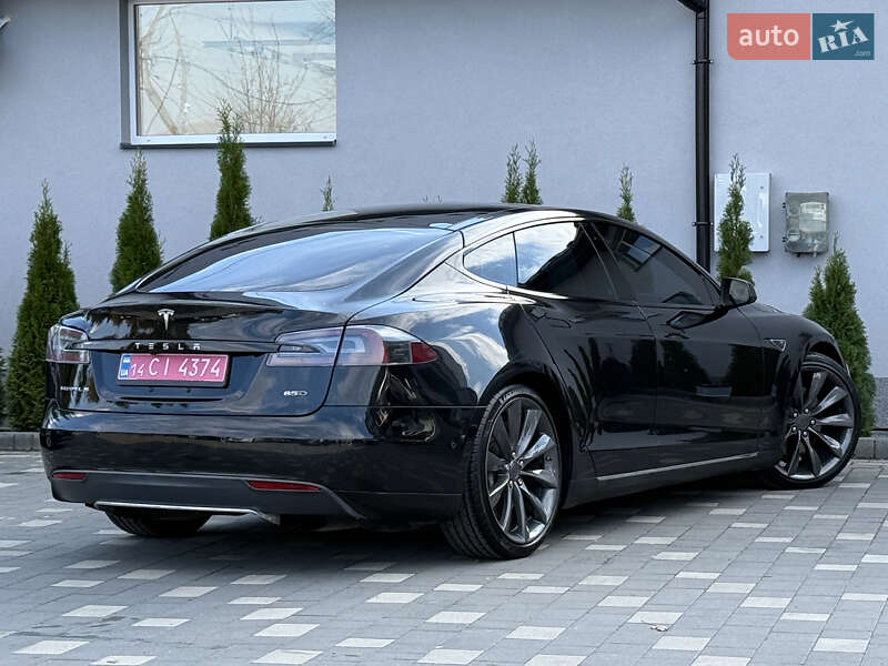 Лифтбек Tesla Model S 2015 в Дрогобыче фото 24 Лифтбек Tesla Model S 2015 в Дрогобыче