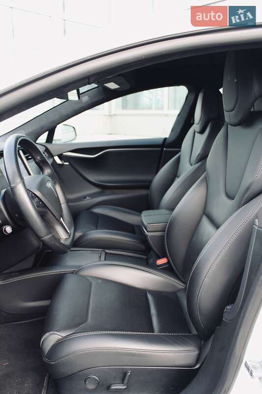 Лифтбек Tesla Model S 2019 в Киеве фото 28 Лифтбек Tesla Model S 2019 в Киеве