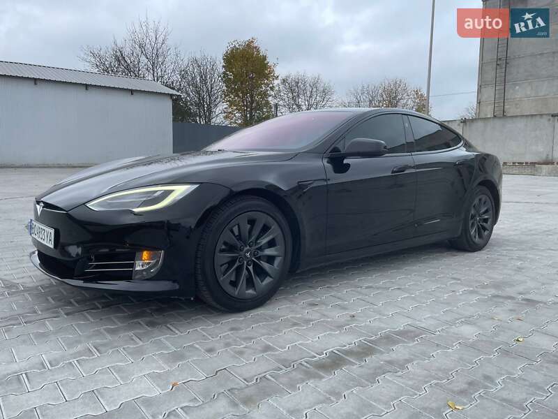 Ліфтбек Tesla Model S 2019 в Тернополі фото Ліфтбек Tesla Model S 2019 в Тернополі