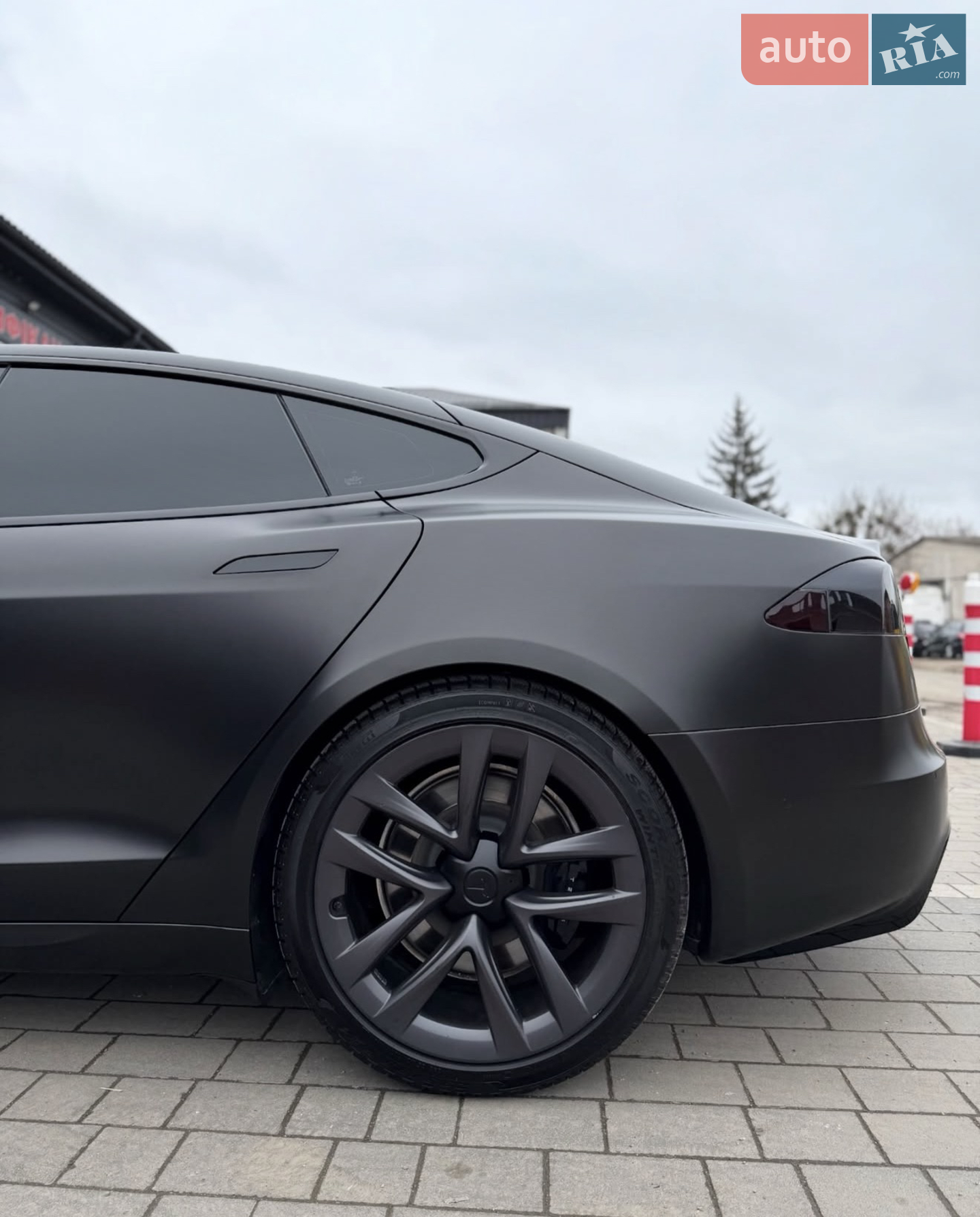2021 Tesla Model S - мініатюра 8
