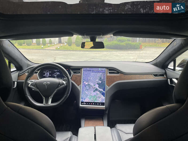 Ліфтбек Tesla Model S 2017 в Києві фото 15 Ліфтбек Tesla Model S 2017 в Києві