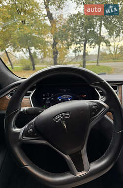 Лифтбек Tesla Model S 2017 в Снятине