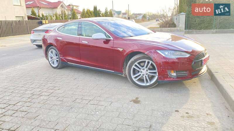 Лифтбек Tesla Model S 2012 в Львове фото 2 Лифтбек Tesla Model S 2012 в Львове