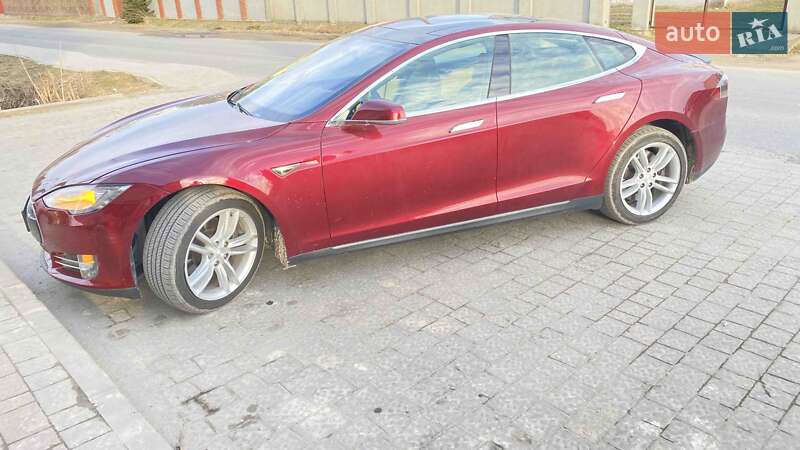 Лифтбек Tesla Model S 2012 в Львове фото 7 Лифтбек Tesla Model S 2012 в Львове